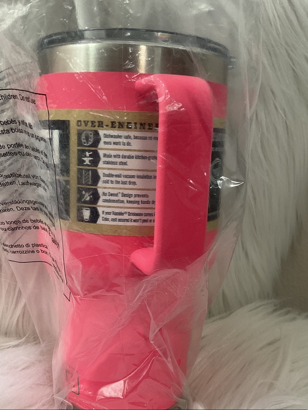 Yeti Rambler 35oz Mug - Tropical Pink

I accept reasonable offers!🎀 - Picture 6 of 6